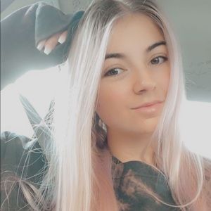 Meet your Posher, Michaela